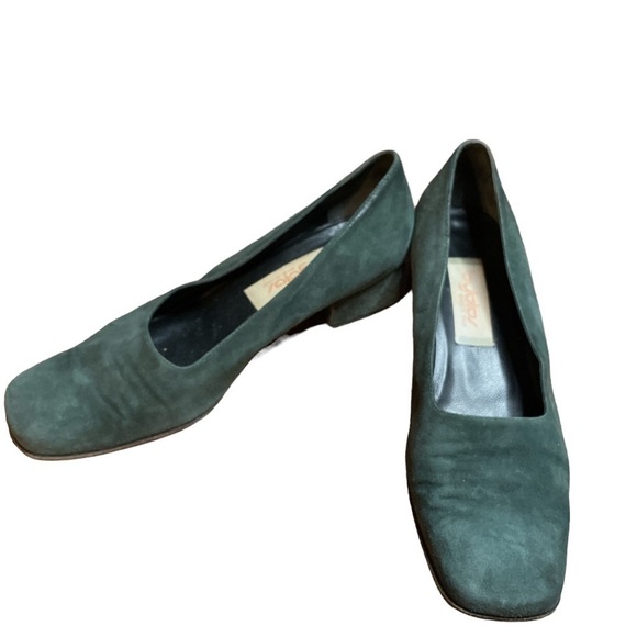 VINTAGE Byblos Suede Green Heels - Picture 1 of 5